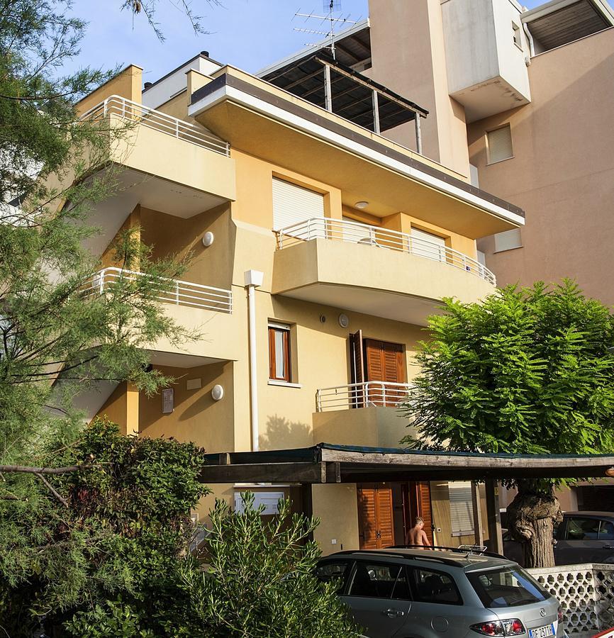 Anna Apartment