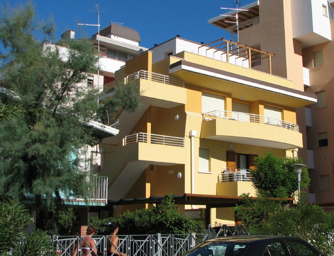 Anna Apartment *
